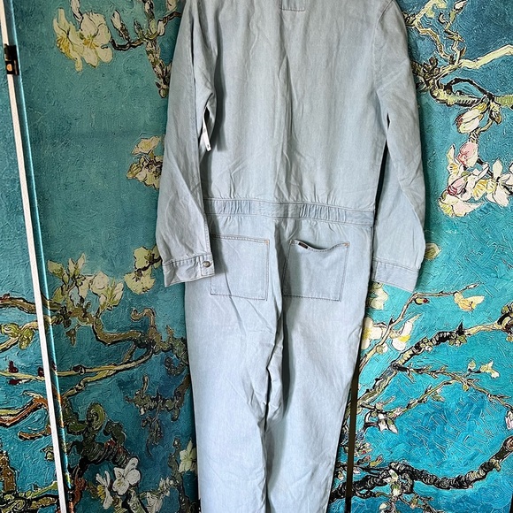 Chic Light Blue Denim Jumpsuit - Picture 6 of 7